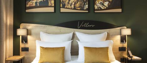 Quarto standard, 1 cama Queen, para não fumantes | Roupas de cama premium, cofres nos quartos, individualmente decorados