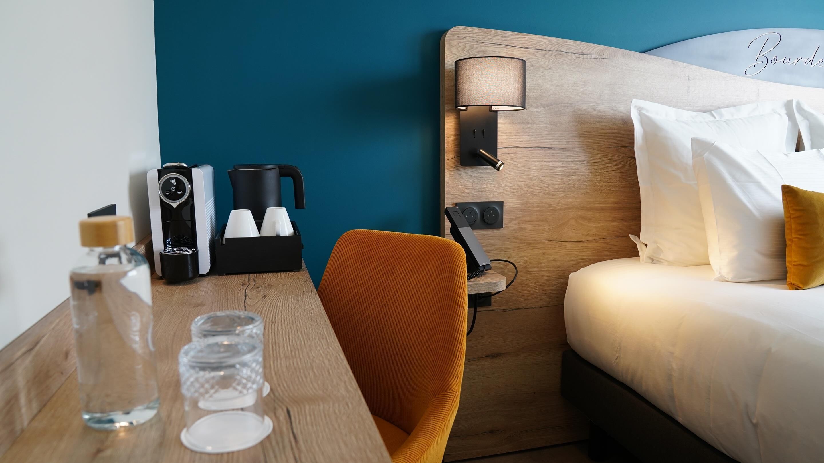 Standard Room, 2 Single Beds, Non Smoking | Room amenity