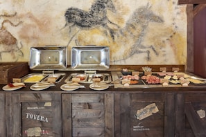Daily buffet breakfast (EUR 17 per person)
