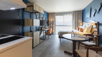 Standardlejlighed - 1 queensize-seng - ikke-ryger - tekøkken | Premium-sengetøj, pengeskab på værelset, individuelt design