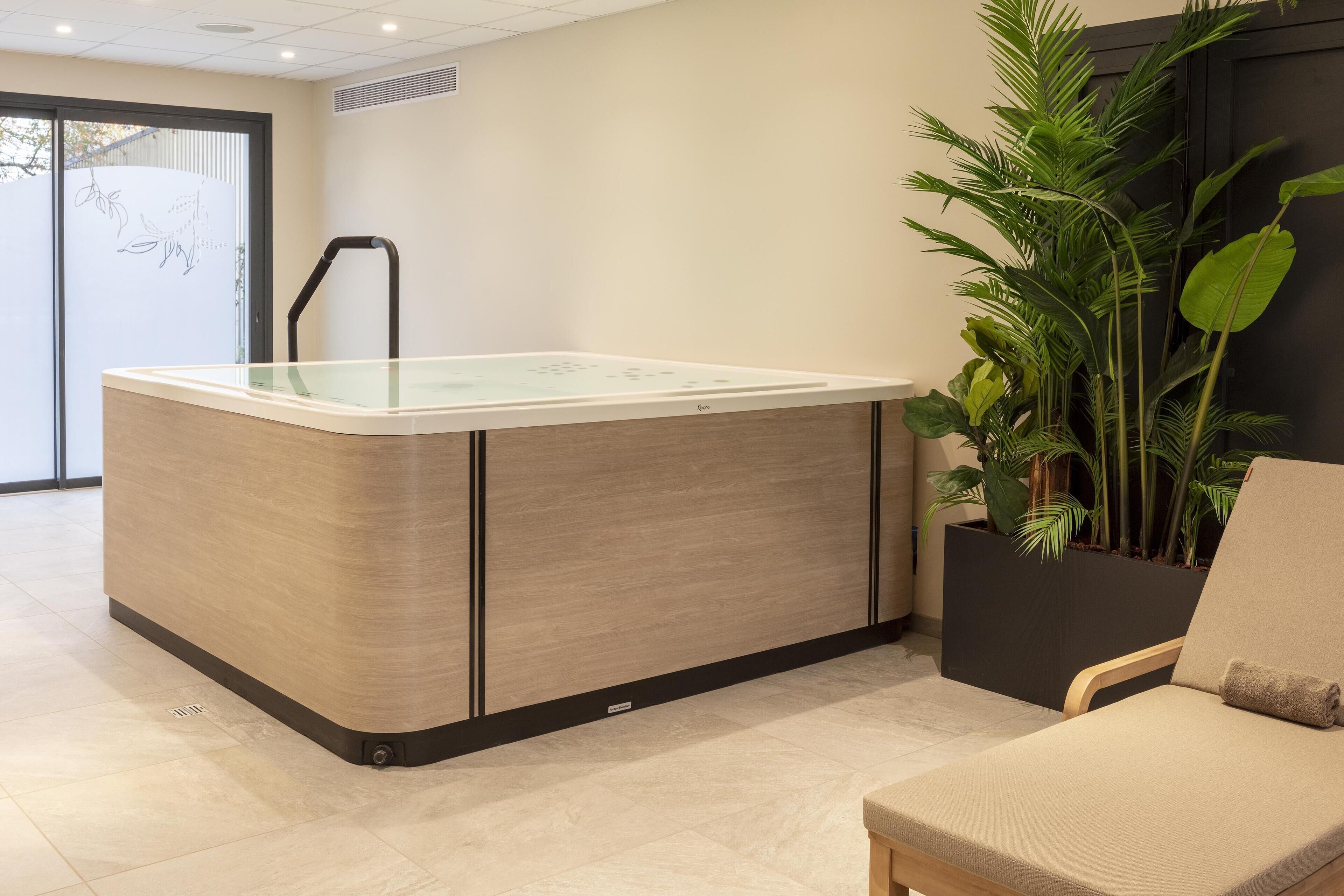 Sauna, bain à remous