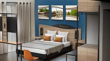 Premium bedding, in-room safe, individually decorated