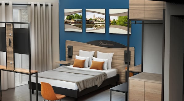 Premium bedding, in-room safe, individually decorated