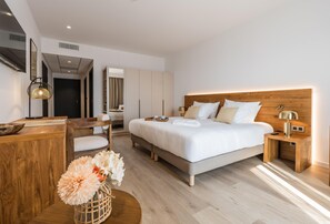 Quarto luxo, 1 cama King, sacada, vista para o mar (with Single Sofabed) | Roupas de cama premium