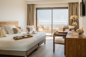 Deluxe Room, 1 King Bed, Balcony, Sea View