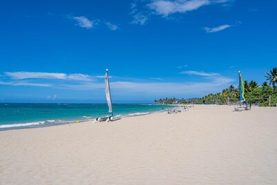 Cozy Beachside Golf Condo @GreenOne