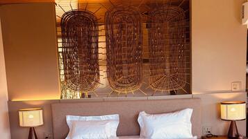 1 slaapkamer, een strijkplank/strijkijzer, beddengoed