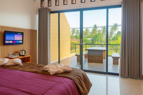 5 bedrooms, iron/ironing board, WiFi, bed sheets