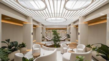 Couples treatment room(s), sauna, steam room, body treatments