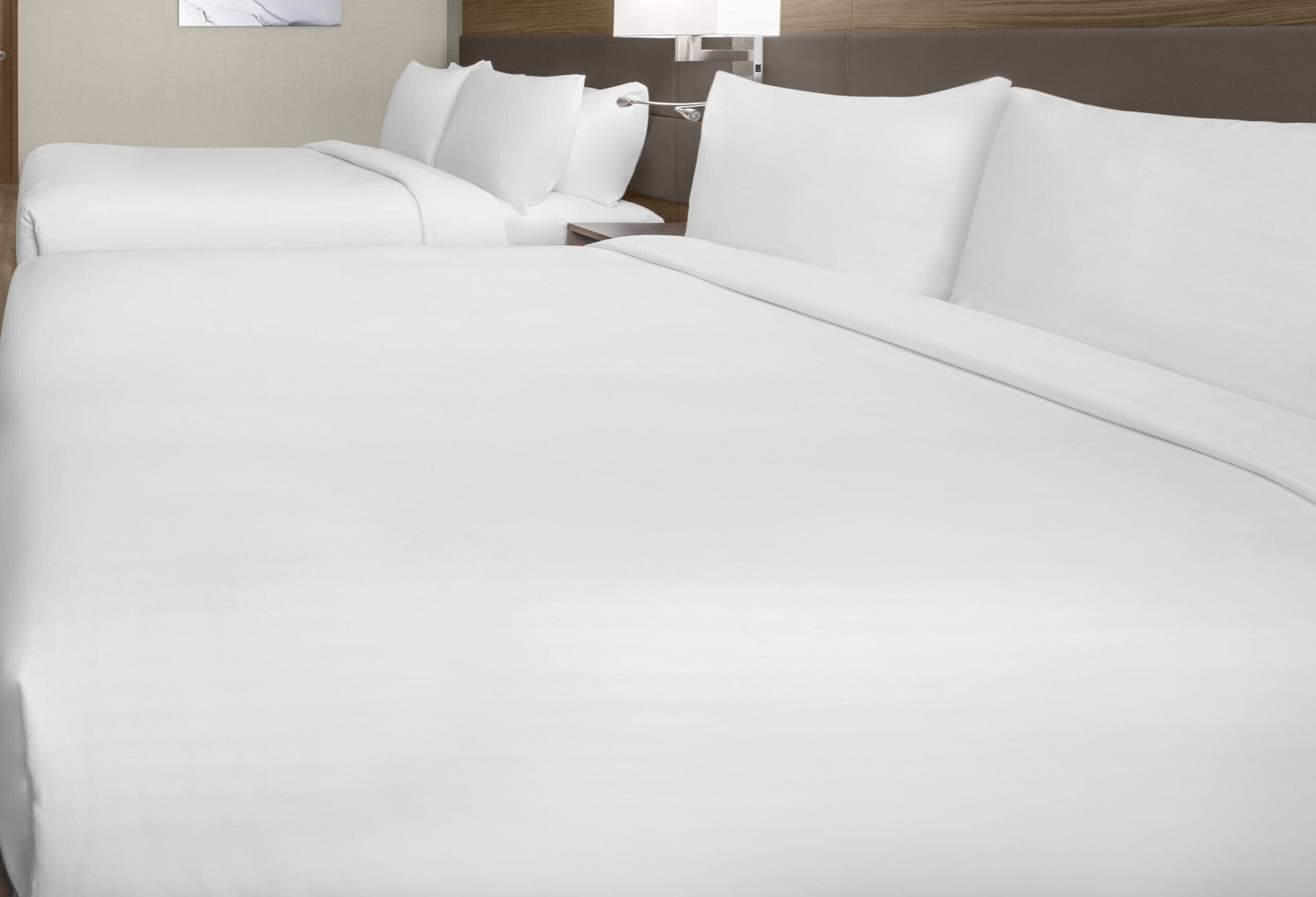 Caja fuerte, escritorio, espacio para trabajar con un portátil