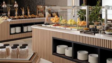 Colazione a buffet a pagamento, servita tutte le mattine