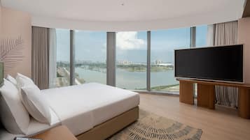 Deluxe Suite, 1 King Bed | View from room