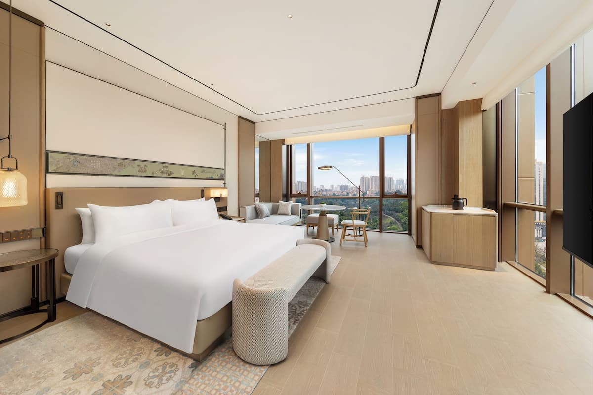 Down duvets, in-room safe, blackout curtains, iron/ironing board