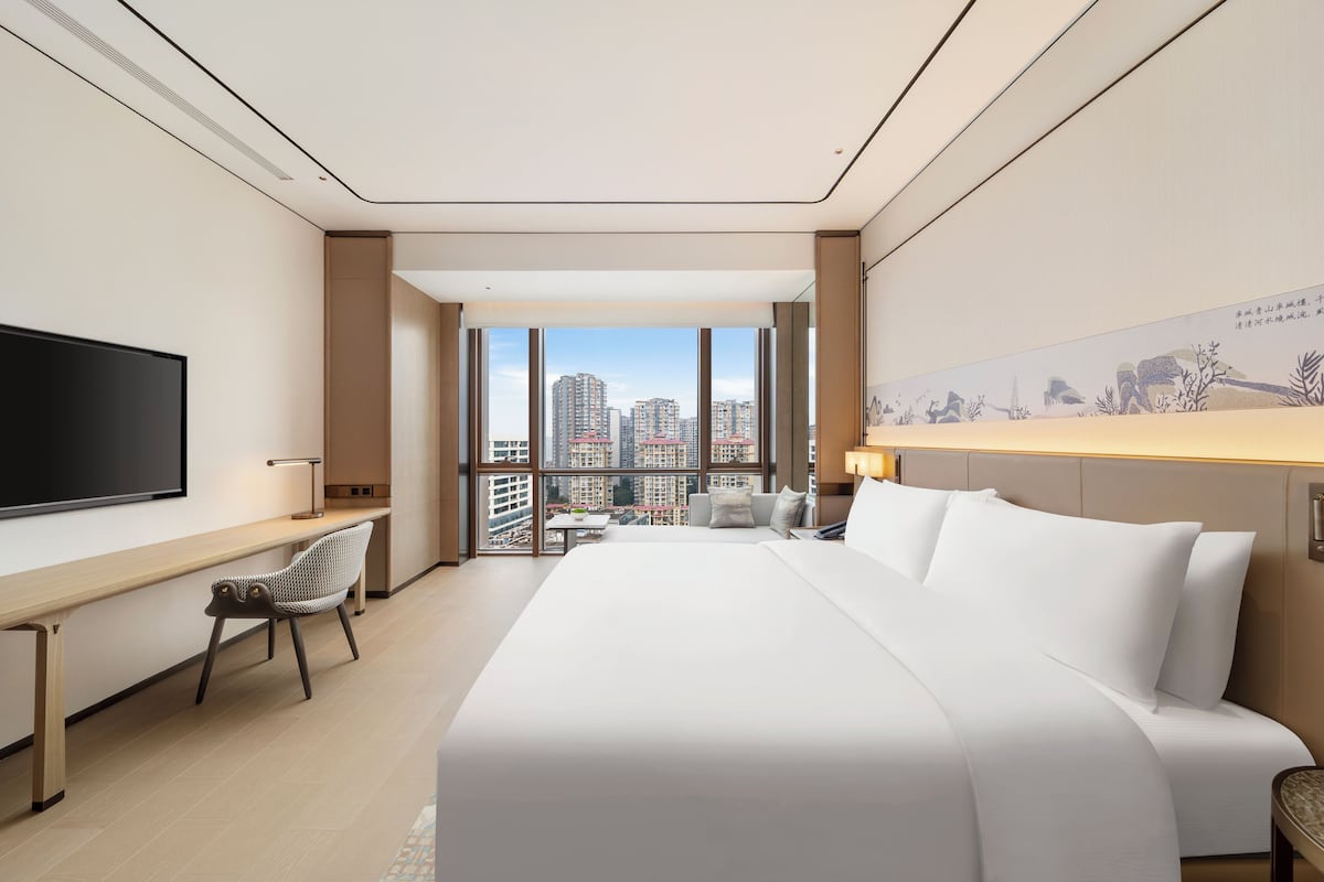 Down duvets, in-room safe, blackout curtains, iron/ironing board