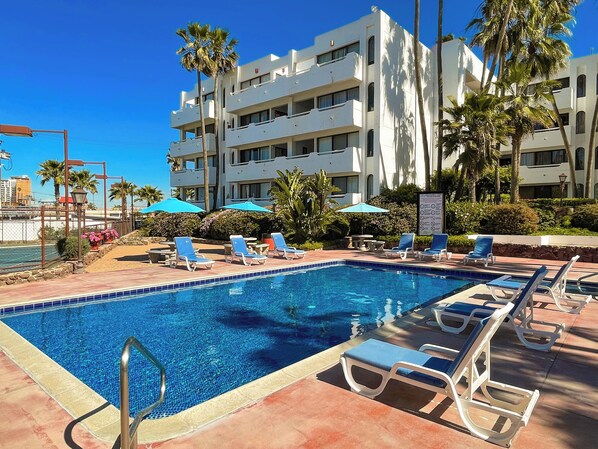 3 outdoor pools
