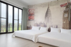 Standard-Vierbettzimmer, Balkon, Seeblick | Kostenloses WLAN
