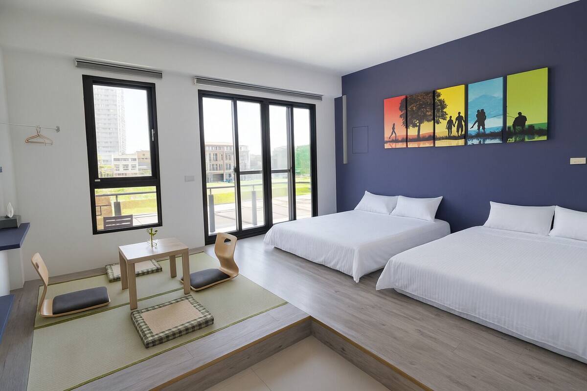 Standard Quadruple Room, 2 Double Beds, Balcony, Lake View