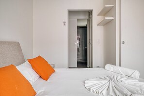 3 bedrooms, free WiFi, bed sheets