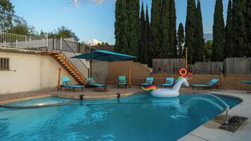 Utomhuspool