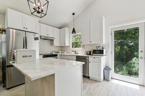 Microwave, stovetop, dishwasher