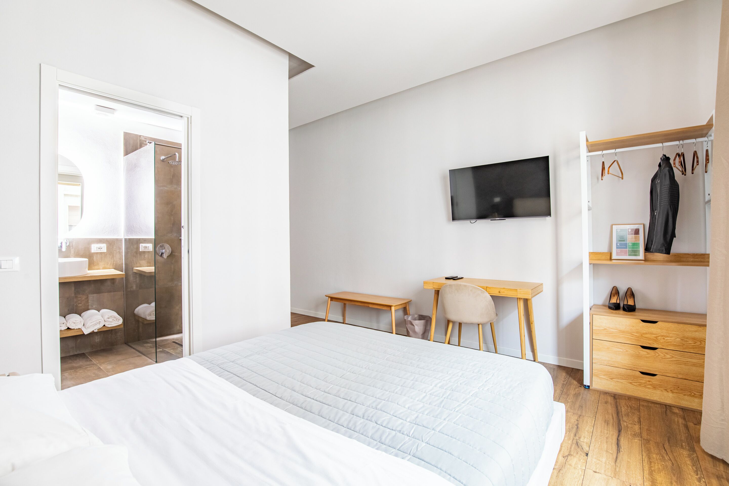 Deluxe Double Room, City View | In-room safe, blackout drapes, free WiFi