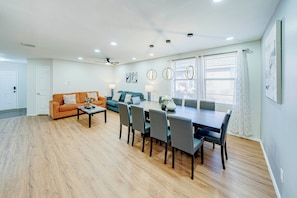 Interior - Tremendous space with covered patio in central McKinney (McKinney)