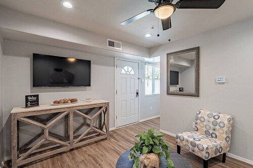 This centrally located 1 bedroom 2 bathroom is fully remodeled with electric vehicle charging on site