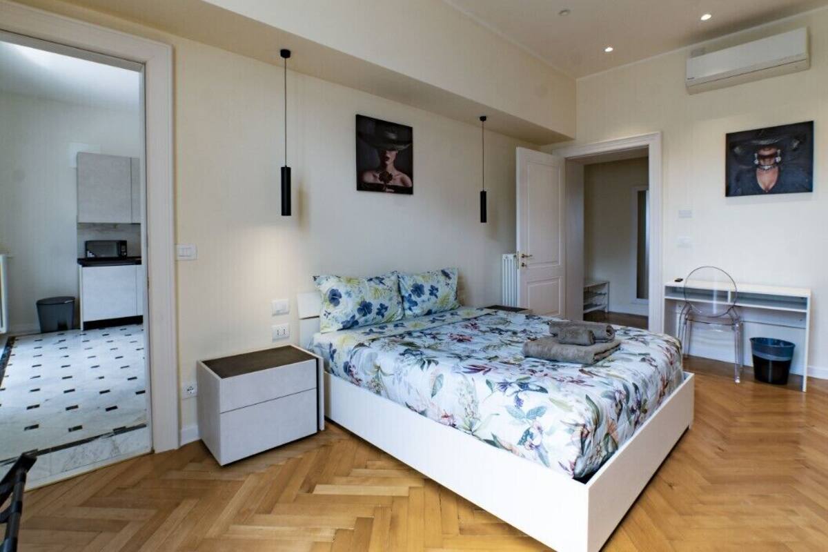 In-room safe, free WiFi