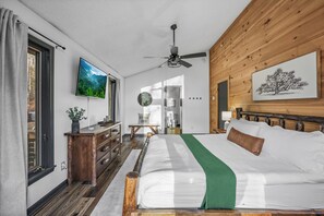 6 bedrooms, iron/ironing board, free WiFi, bed sheets