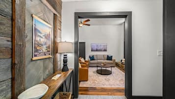 Smart-tv, pejs, videospil, bordfodbold