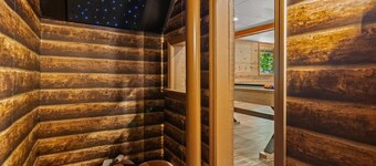  Perfect for Large Families 5BR + Huge Bunk Room, Game Room, Hot Tub, Fire Pit