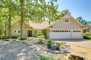 Exterior - Golf Course View: Elegant Hot Springs Village Home (Hot Springs Village)