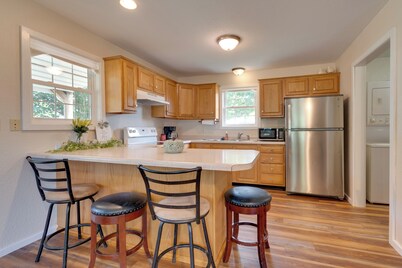 9 Mi to Effingham: Pet-Friendly Rural Escape