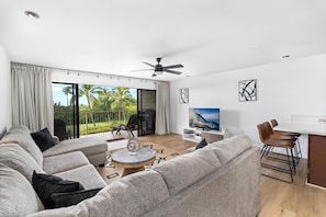 Living area - Keauhou Punahele#b-202 (Kailua-Kona)