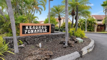 Condo, Multiple Beds (Keauhou Punahele#B-202) | Property grounds
