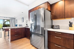Condo, Multiple Beds (Keauhou Punahele#B-202) | Private kitchen