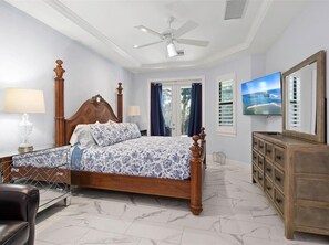 3 habitaciones, tabla de planchar con plancha, wifi y ropa de cama 