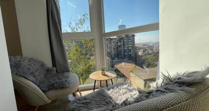 Quiet apartment in a great location with a "million dollar" view