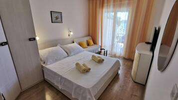 Departamento (One Bedroom Apartment with Sea View a) | 7 habitaciones y cunas