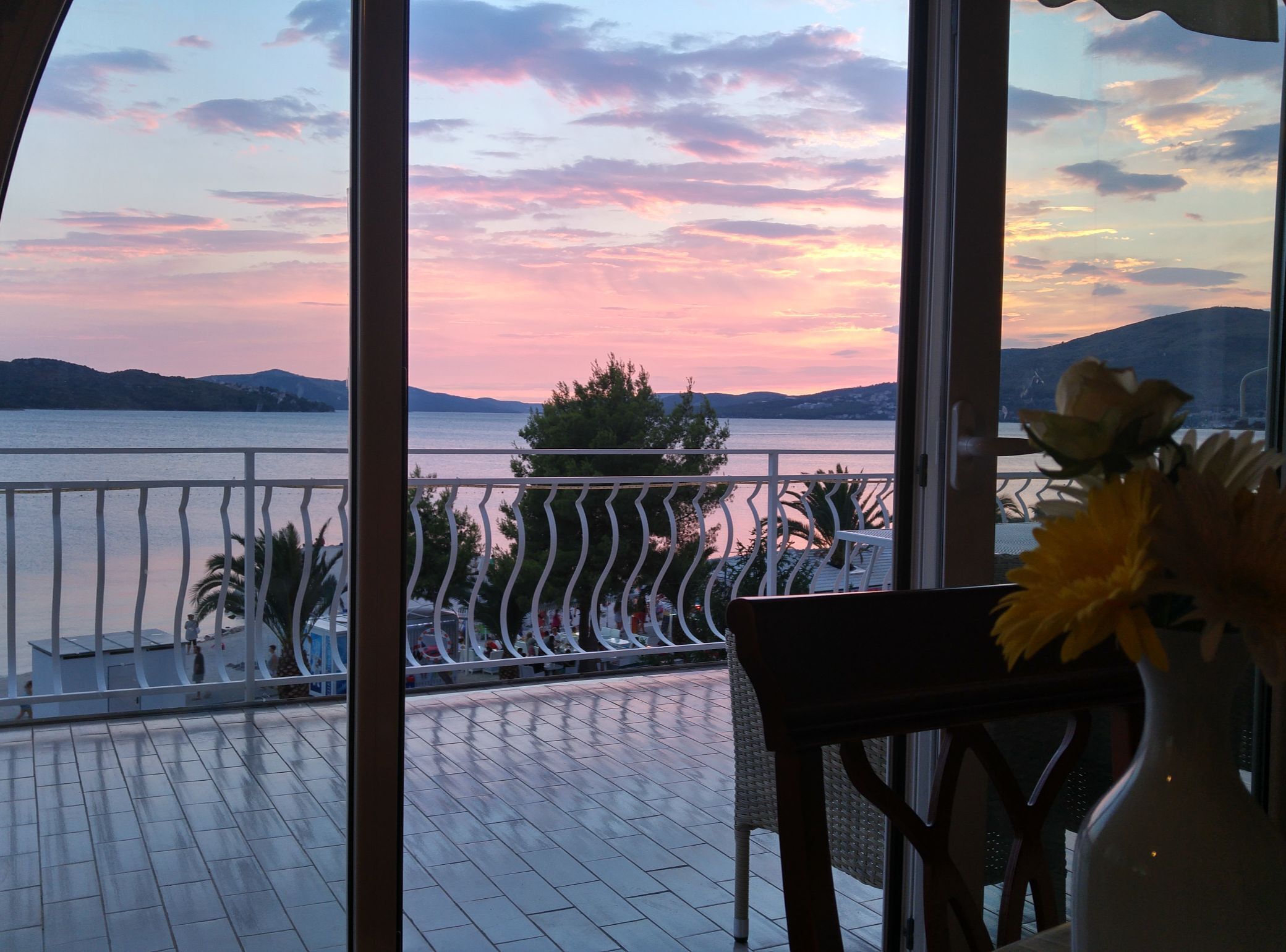 Apartment (Three Bedroom Apartment with Sea View) | Balcony