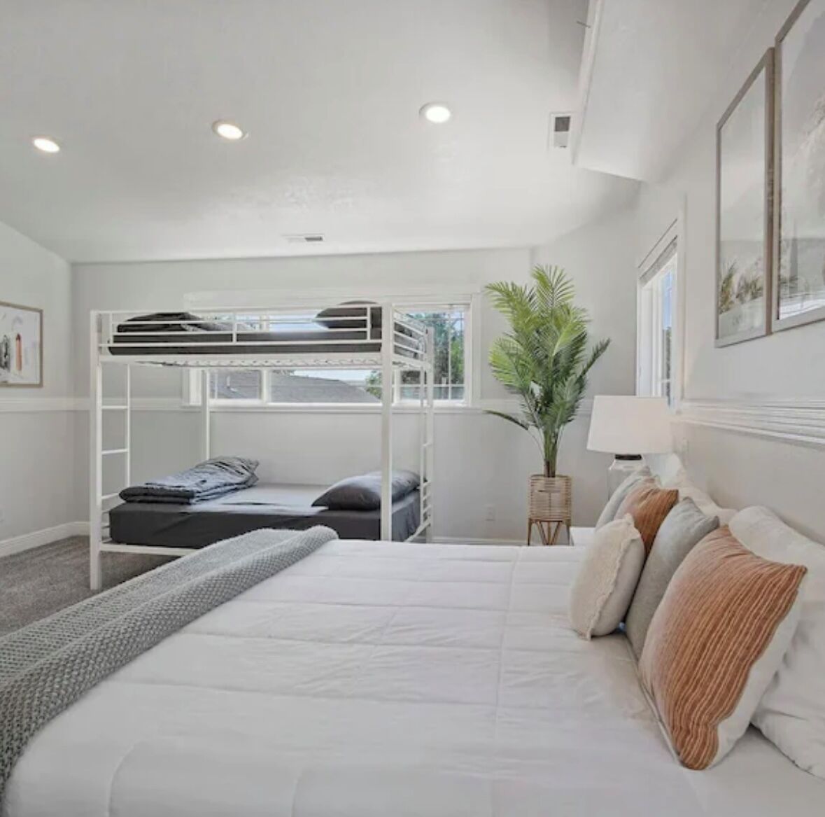 7 bedrooms, iron/ironing board, WiFi, bed sheets