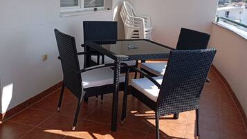 Departamento (Apartment Tonco Baška Voda With Sea ) | Balcón