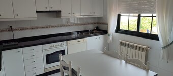 House near the sea, with possibility to go to the islands cies, ons, salvora.