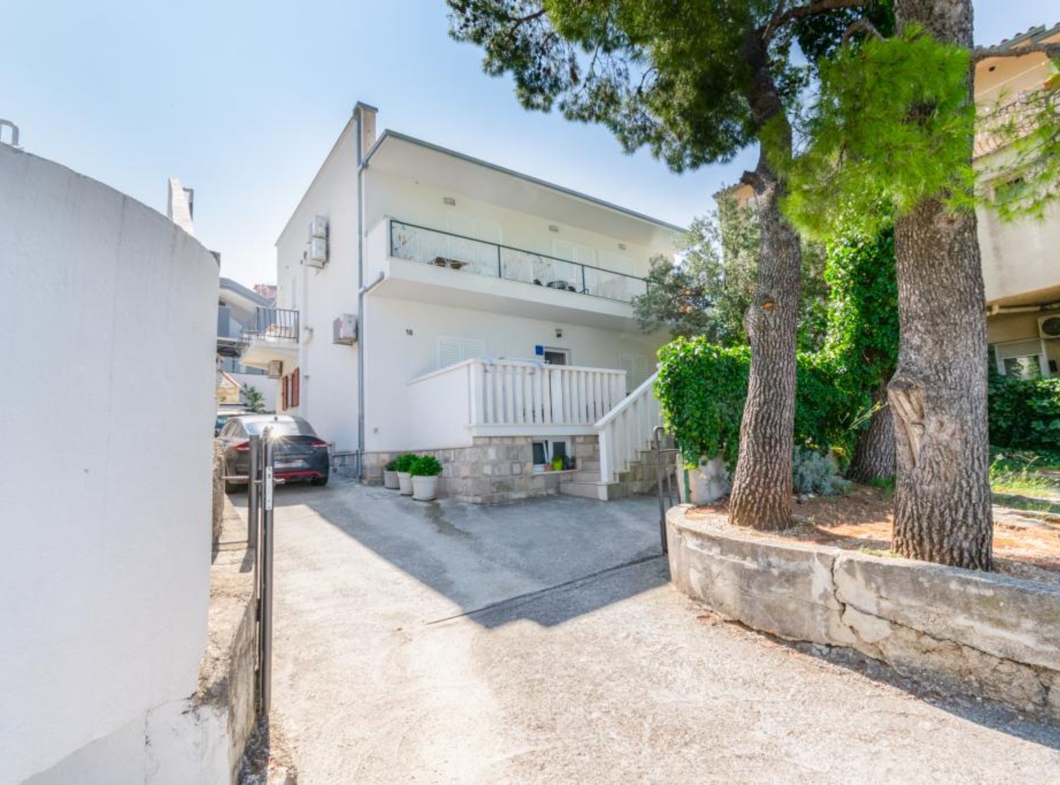 Apartment (Three Bedroom Apartment with Terrace) | Exterior