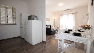 Apartment (One Bedroom Apartment With Balcony An) | Living room