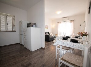 Appartement (One Bedroom Apartment With Balcony An) | Salle de séjour