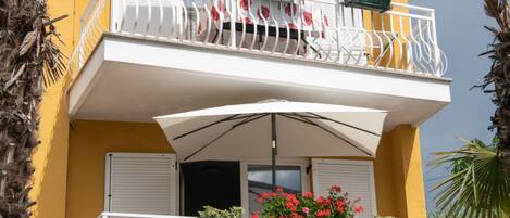 Apartment (One Bedroom Apartment With Balcony An) | Exterior