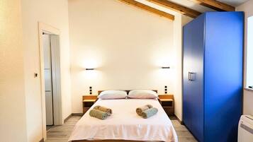 Hus (Private Oasis with Pool) | 3 soverom og barnesenger