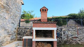 Hus (Private Oasis with Pool) | Grill-/piknikområde