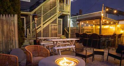 Enchanting Stay above a Craft Cocktail Bar